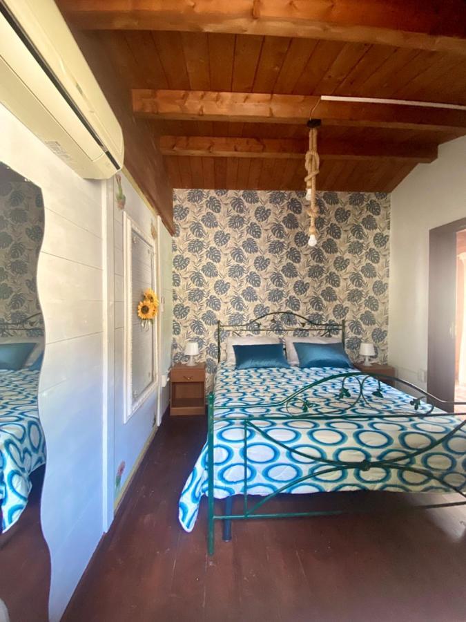 Chalet Del Girasole Кастеллабате Экстерьер фото